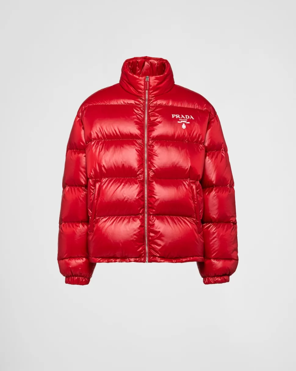 Best Prada Kurze Daunenjacke Aus Re-nylon Rot